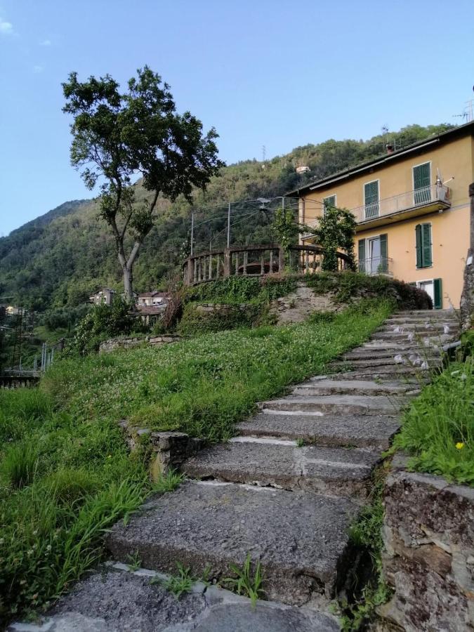 Casa Vittoria Apartment Dervio Luaran gambar