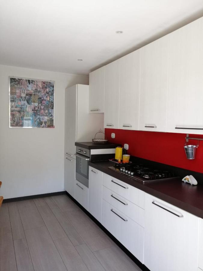 Casa Vittoria Apartment Dervio Luaran gambar