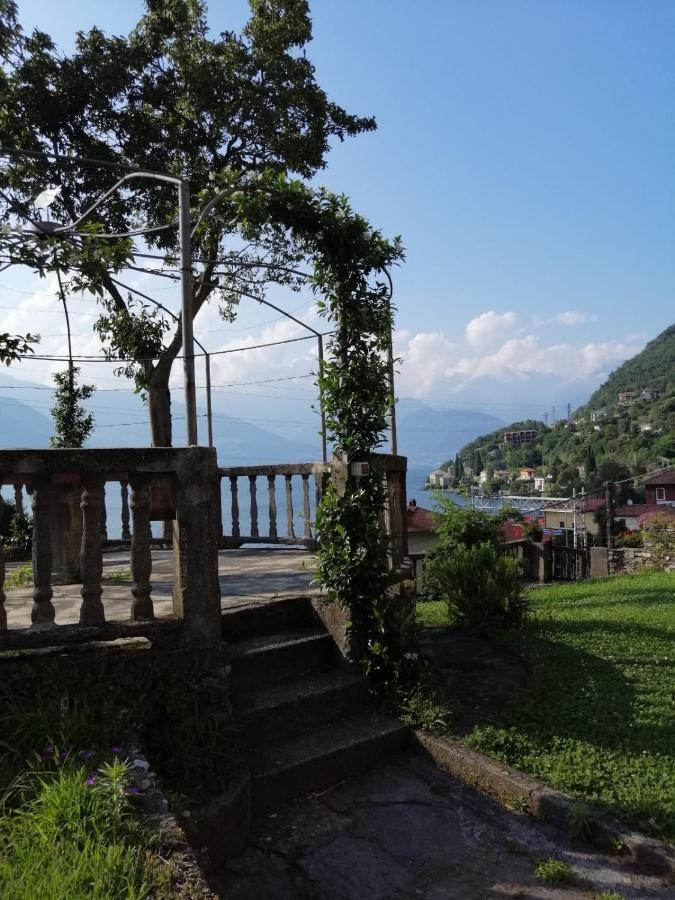Casa Vittoria Apartment Dervio Luaran gambar