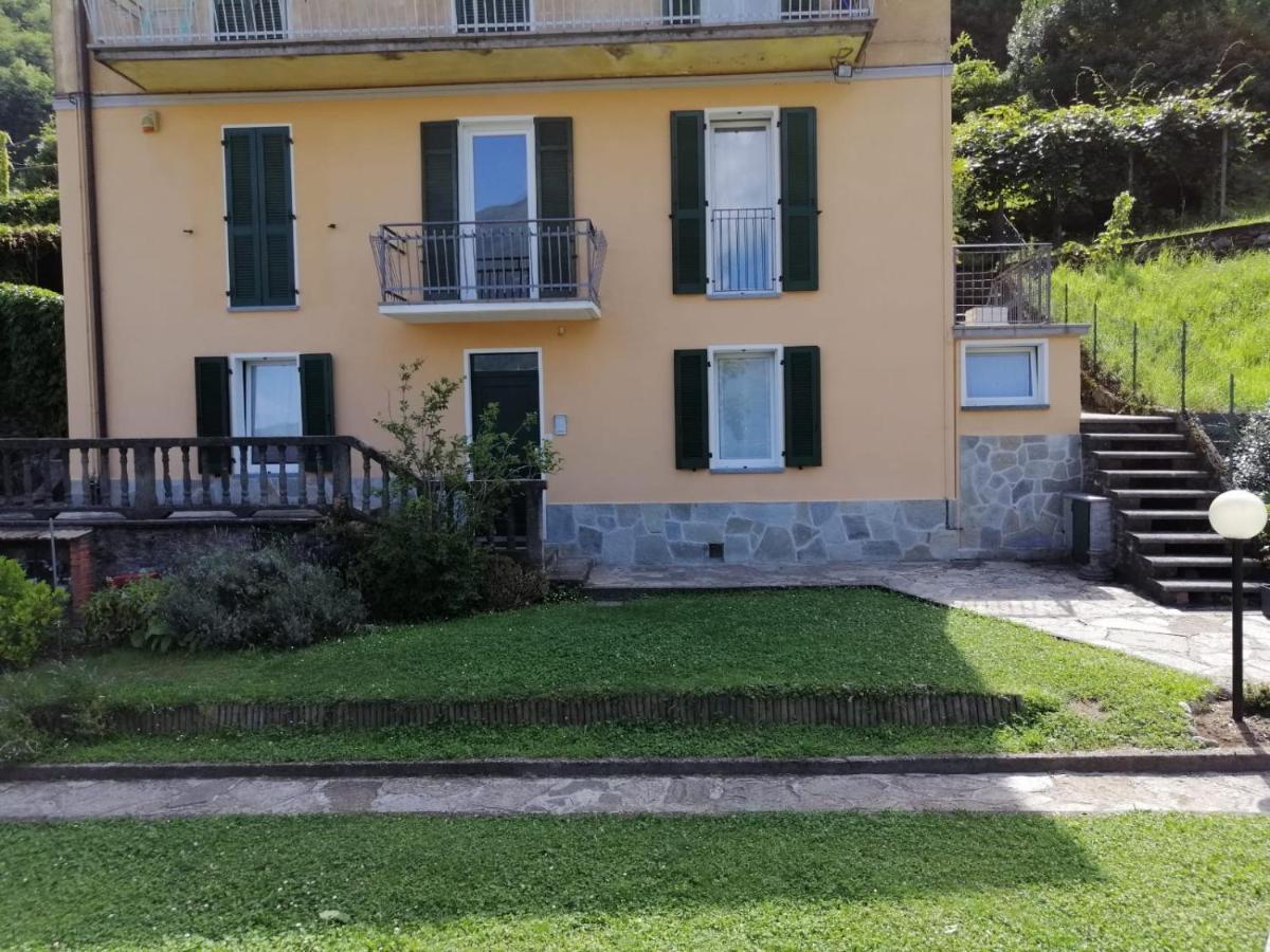 Casa Vittoria Apartment Dervio Luaran gambar