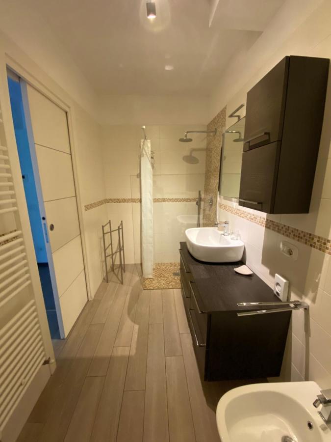 Casa Vittoria Apartment Dervio Luaran gambar