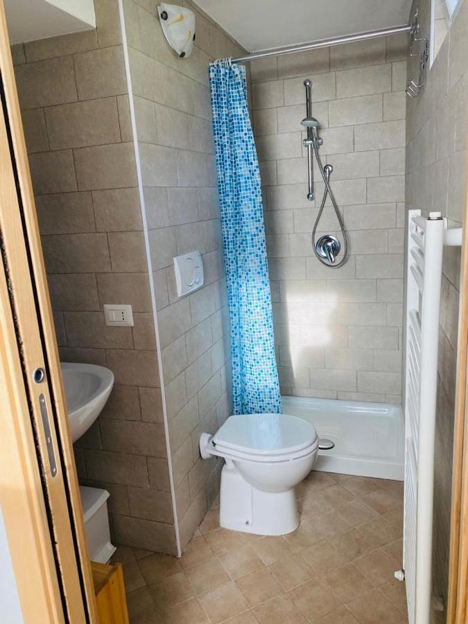 Casa Vittoria Apartment Dervio Luaran gambar